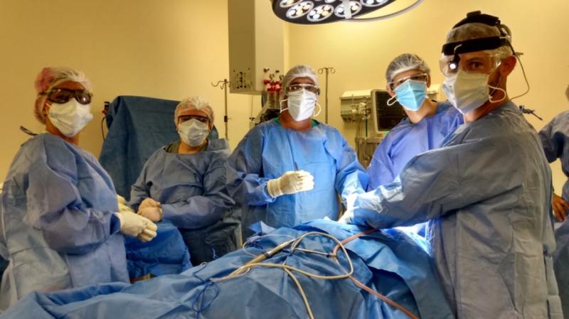 Cirugía odontológica de vanguardia en el Cemafe de Santa Fe.