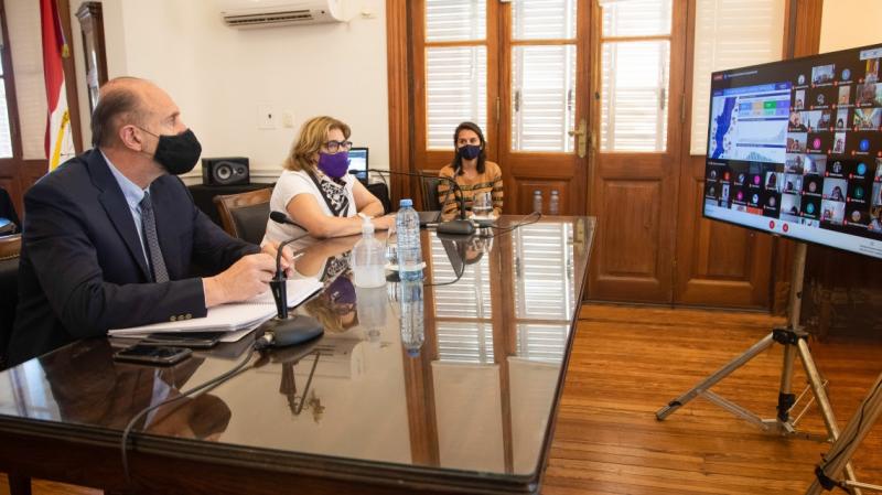 Covid-19: expertos en salud piden mayor compromiso y responsabilidad social, especialmente a los más jóvenes.