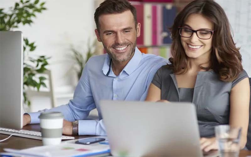 Un 32% convirtió ese vínculo en una relación amorosa oficial, mientras que un 27% salió en citas casuales.