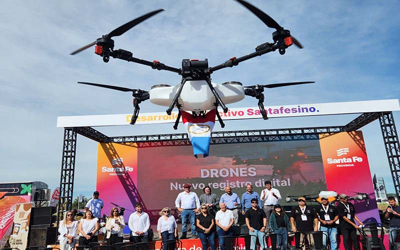 Provincia capacita sobre registro digital de drones aplicadores de fitosanitarios.