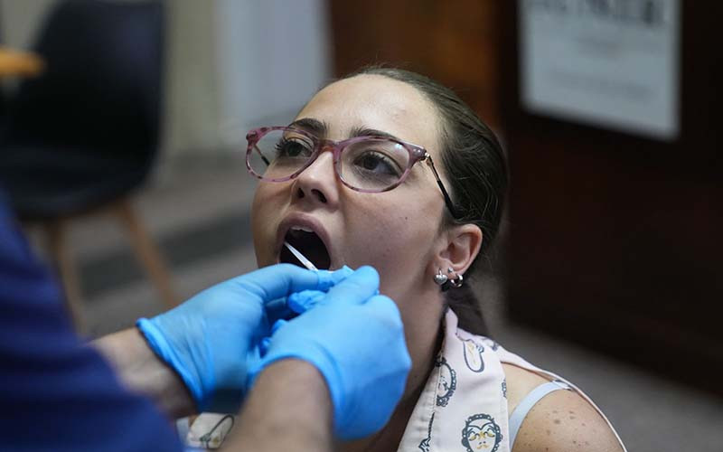 Día del Donante de Médula Ósea: Santa Fe, primera provincia en incorporar hisopado bucal para registro de donantes de médula.