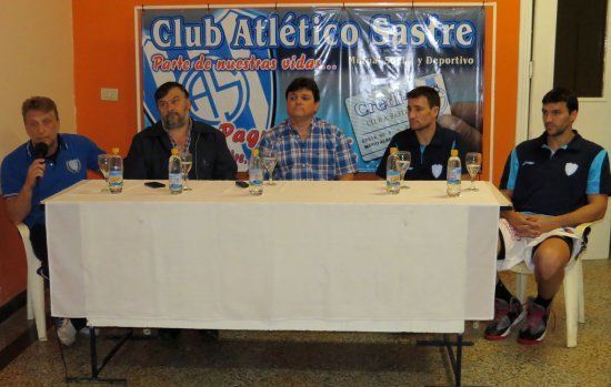 Durante la conferencia de prensa.