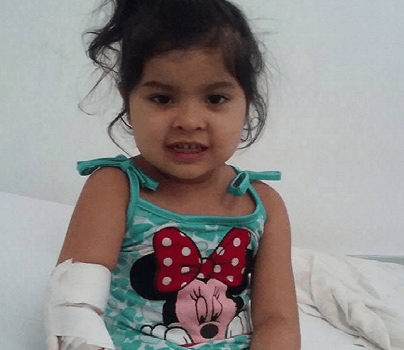 Maia sufrió la picadura de un alacrán.