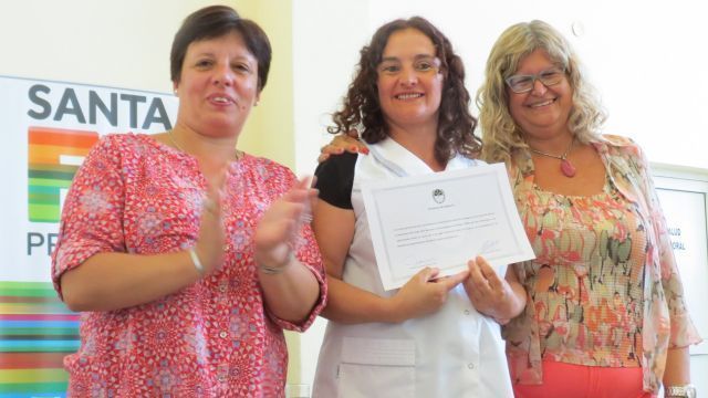 Balagué en la entrega de aportes para refacciones edilicias.