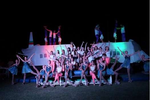El show art&iacute;stico deportivo denominado &ldquo;La vuelta al mundo en 180 minutos