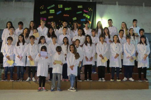 La promoci&oacute;n 2015 del nivel Primario del colegio San Francisco de As&iacute;s.