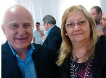 Mary Brunazzo junto al gobernador Miguel Lifschitz.